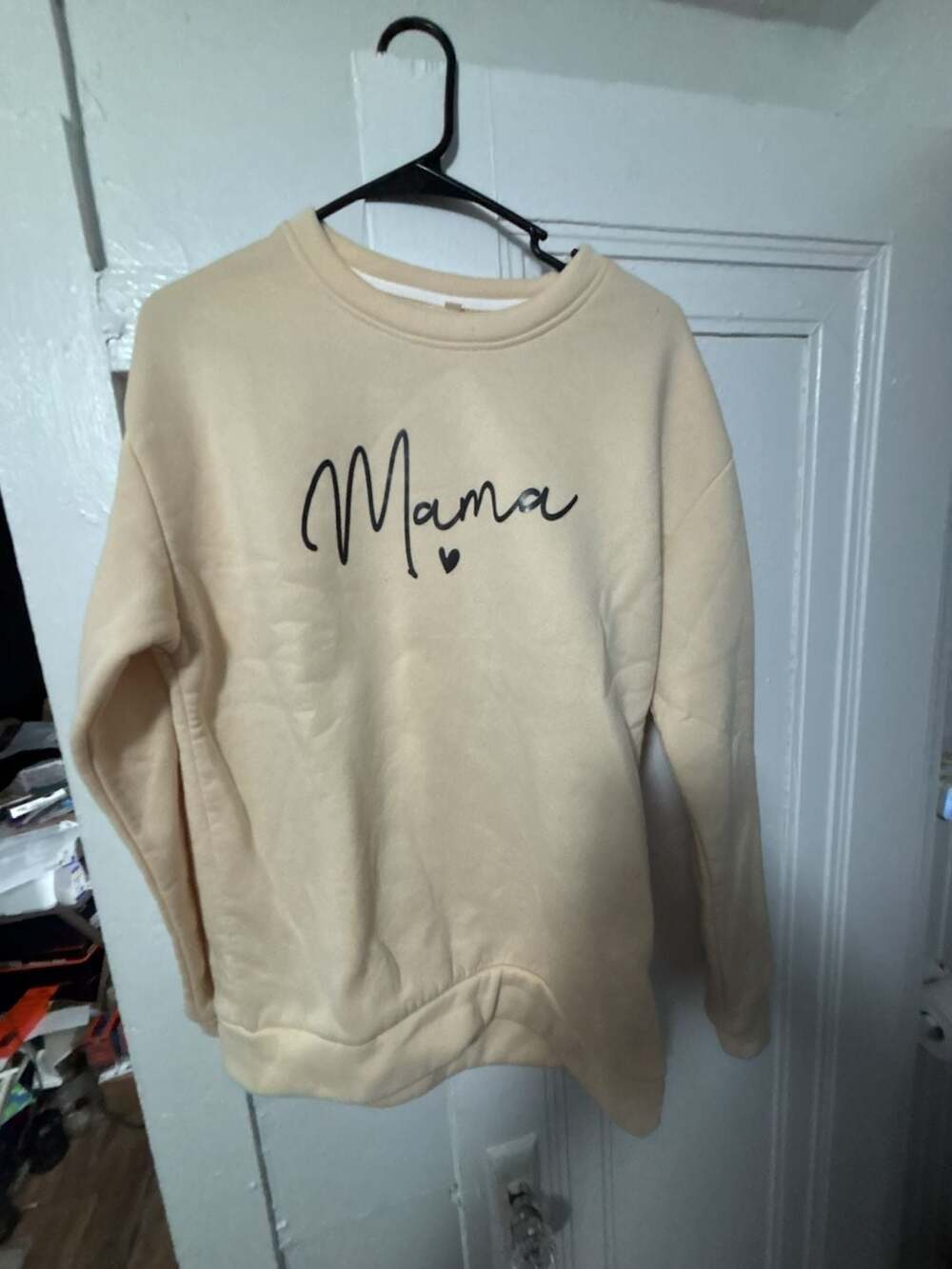 Womens Mama Cursive Script Heart Crewneck Long Sleeve Sweatshirt Apricot
